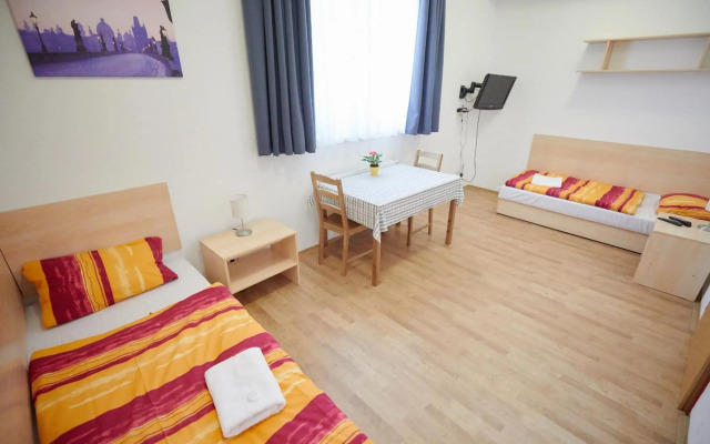 University Hotel