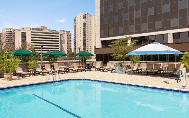 Crowne Plaza Crystal City-Washington, D.C., an IHG Hotel