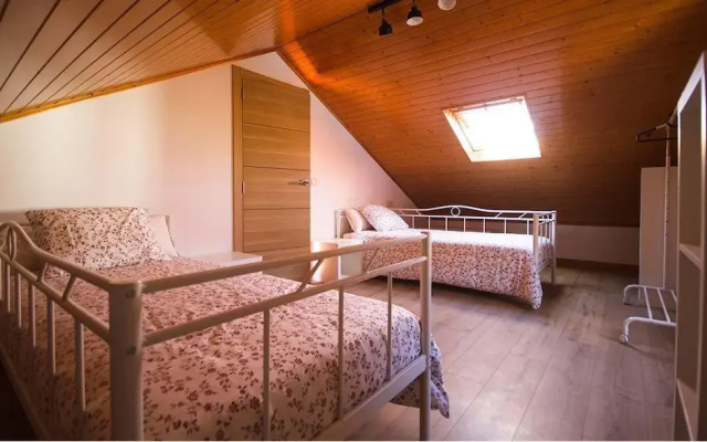 House - 4 Bedrooms with WiFi - 107751