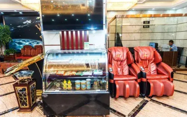 Dunhuang Yingyuan Hotel (Shazhou Night Market)