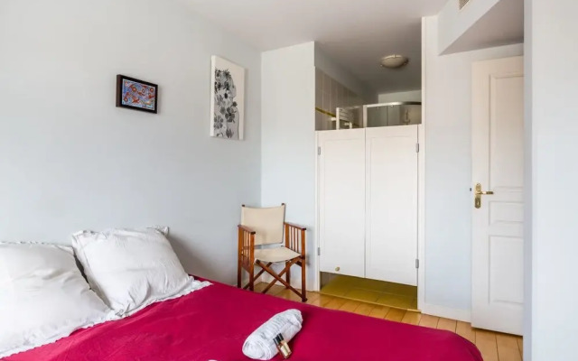 Warm Apartment With Parking and Terrace