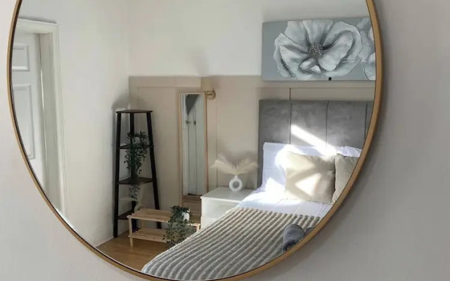 Modern Townhouse-free Parking-game Room-w-ifi
