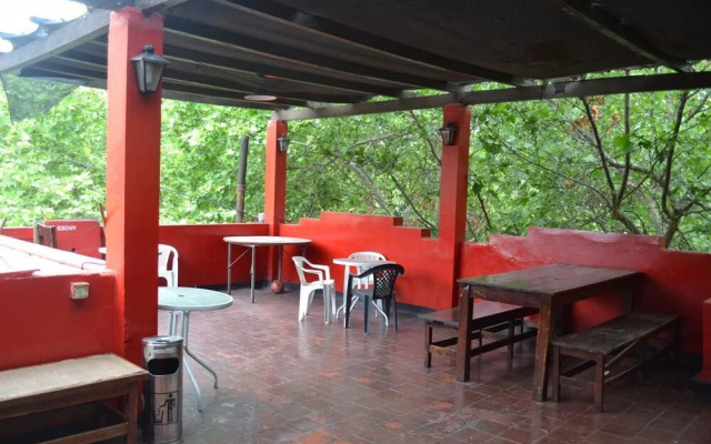 Hostel BarHouse