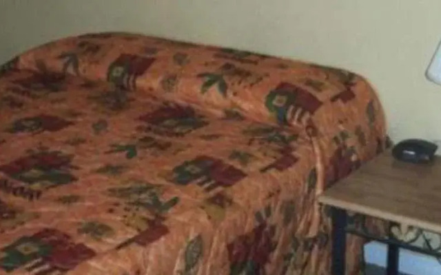 Jocko's Beach Resort and Motel