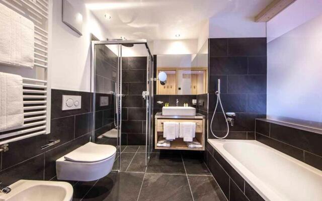 Garni Hotel Charm & Relax Broi