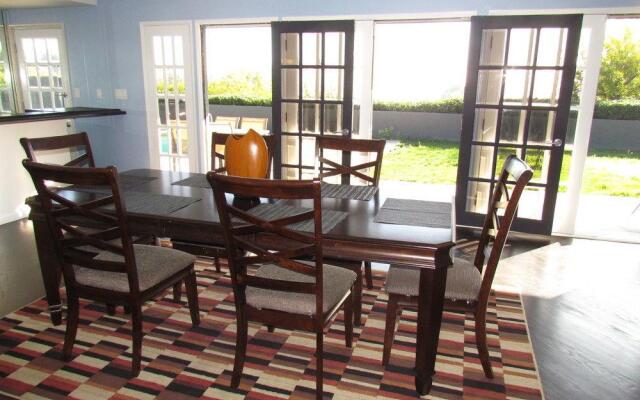 4 Bedroom Celebrity House with Pool & City View