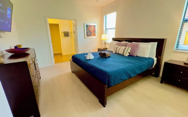 Sapphire Haven Near Disney