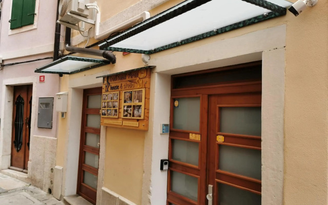 Traditional Piran studio