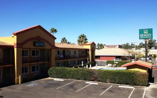 Americas Best Value Inn & Suites Escondido