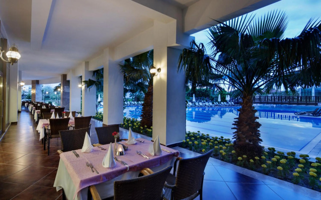 Alba Royal Hotel - Ultra All Inclusive - Adults Only 16+