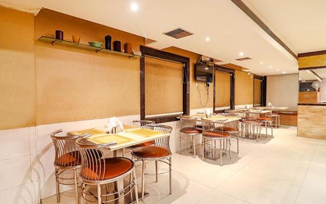 Fabhotel Nera Regency