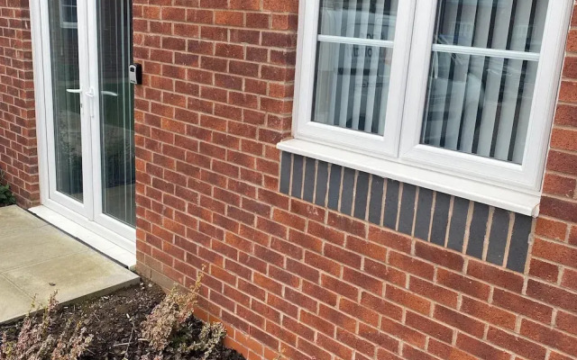 1br-sleeps3-parking-nearcitycentre-shoppingcentre