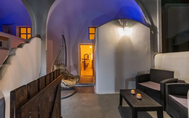 Asera Suites Near Kamari Beach