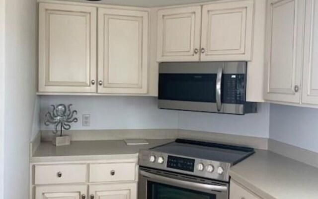 Quick Getaway - 4 Br Home