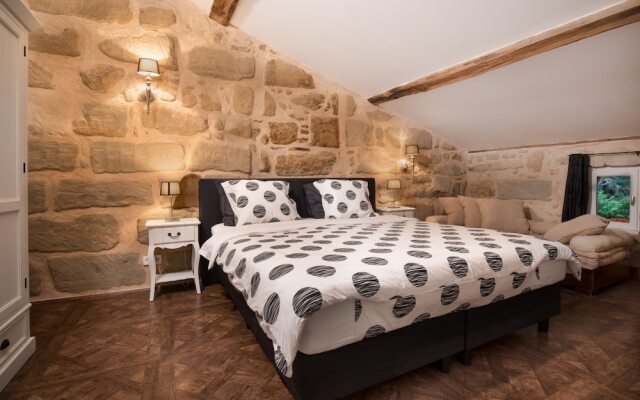 VANDENBELD Wines B&B