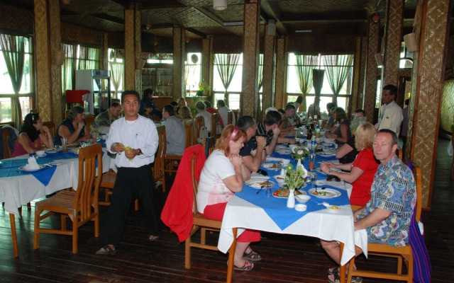 Golden Island Cottages Nampan Hotel