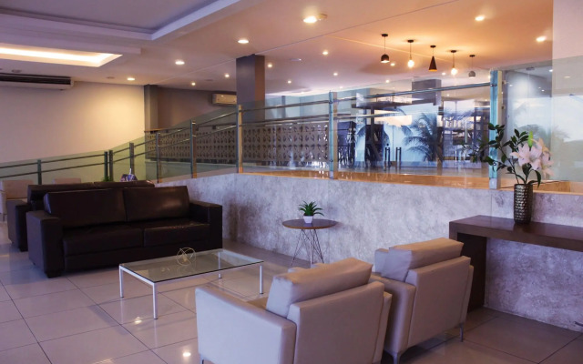 Happy Hotel Manaíra