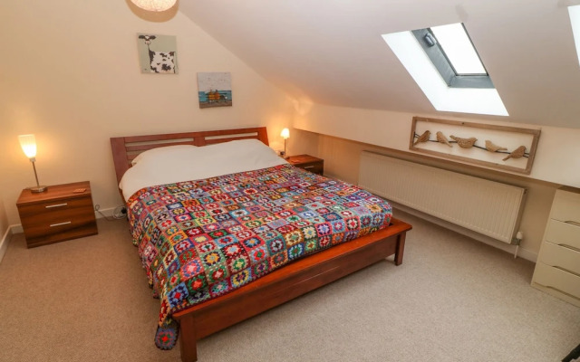 Barn End, 9 Stad Clynnog
