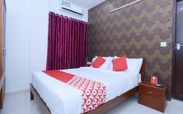 OYO 24373 Hilite Inn