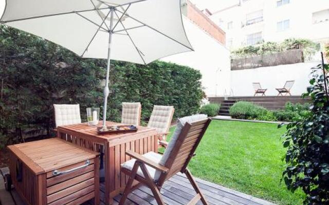 Apartment Barcelona Rentals - Private Pool and Garden Center