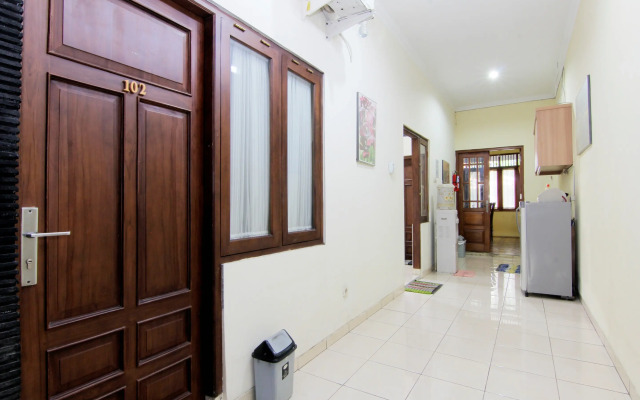 Embe Joglo Homestay