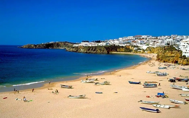 Cheerfulway Oura Village