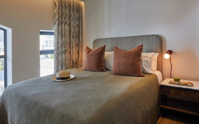 Xenia Signature Collection by Totalstay