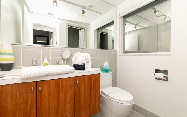 Mid Century Modern Weekly Winter Rates!