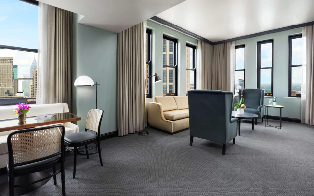 The Candler Hotel Atlanta, Curio Collection by Hilton