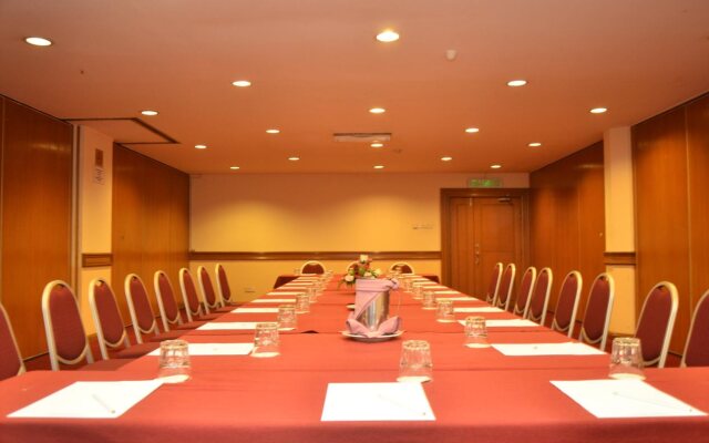 Grand Pacific Hotel PWTC
