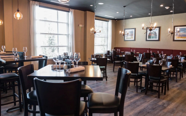 Four Points By Sheraton Sherwood Park