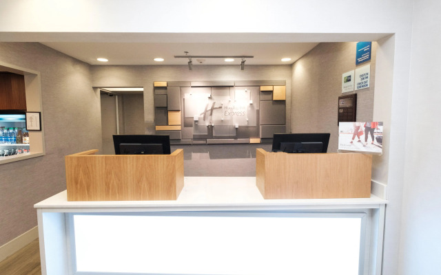 Holiday Inn Express Alpharetta - Roswell by IHG