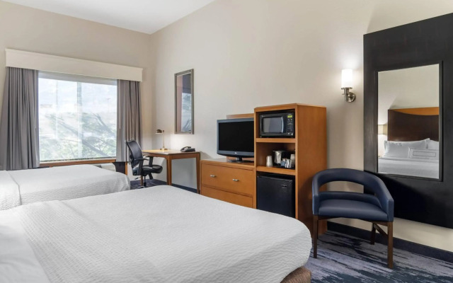 Fairfield Inn & Suites by Marriott Commerce