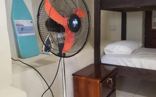 Roseau Hostel And Beach Front Property