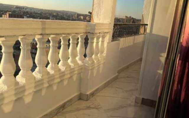 Heaven Pyramids View Apartment