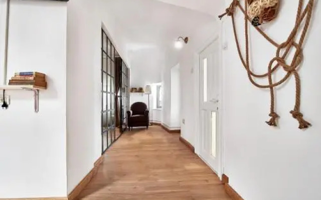 Attic Downtown by CityLife Suites