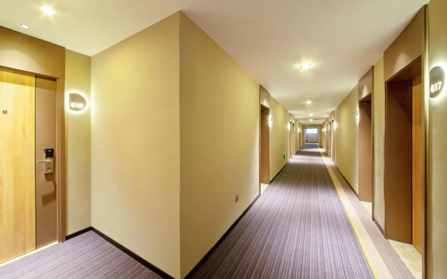 Home Inn (Chengdu Dianxin Road Huaxi Medical University)