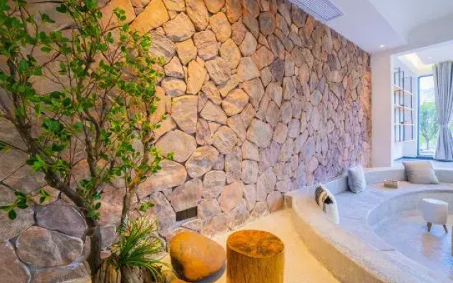 Dongjiang Lake Lakeside Garden Homestay