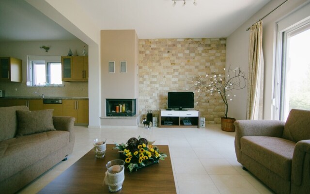 Evi's Sea View Villa