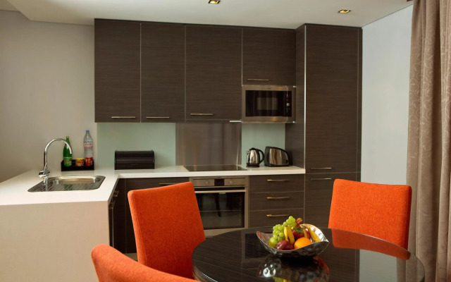 Majestic Arjaan by Rotana Hotel