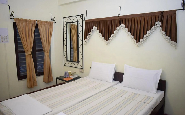 Kailash Guest House