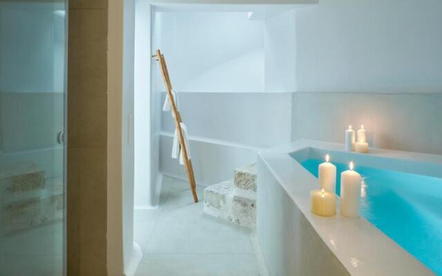 Cosmopolitan Suites