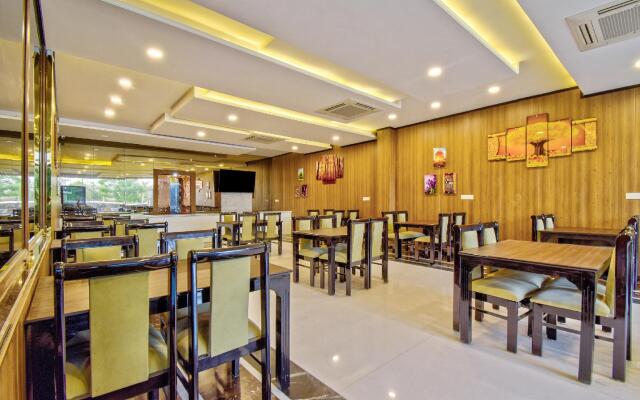 Collection O 44170 Vaishali Plaza Jaipur