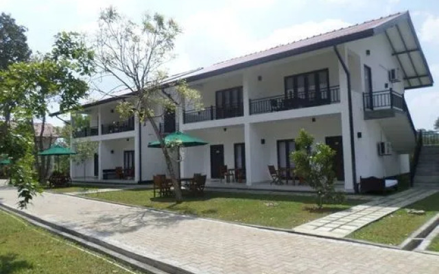 Vista BnB Joes Habarana Village