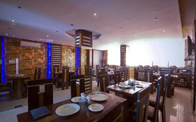 Hotel Shivdev International
