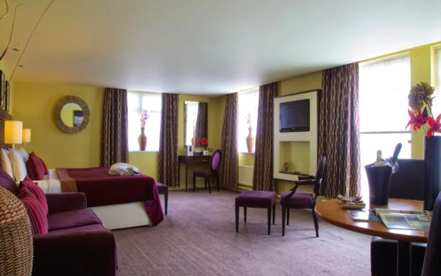 Hallmark Hotel Manchester Airport