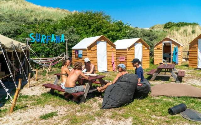 Surfana Beach camping hostel Bed & Breakfast Vlieland