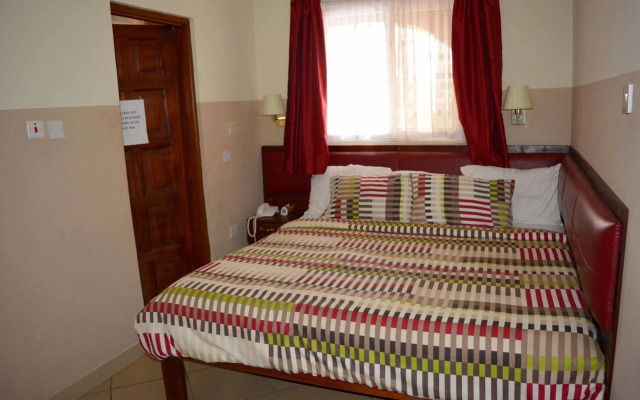Kunta Kinte Hotel