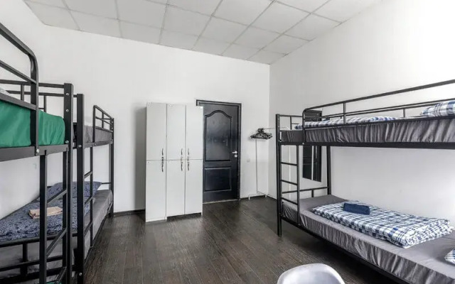Hostel Terrace 10L