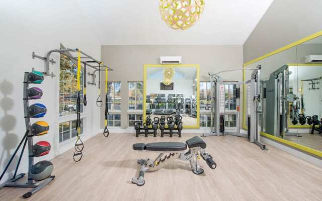 Global Luxury Suites in San Ramon
